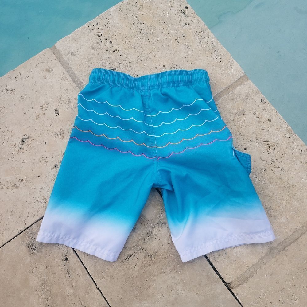 Boy Swim trunks Size Small 6/7 - Picture 2 of 4